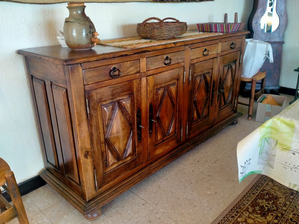 bahut style louis XIII 250 Faramans (01)