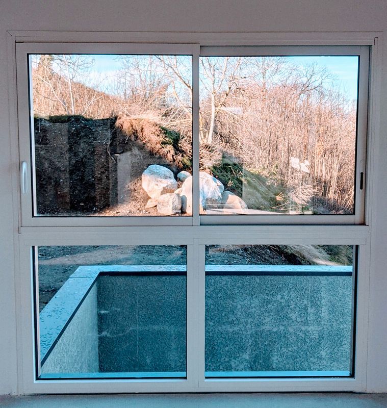 Baie en PVC plax� 2 vantaux sur all�ge vitr�e fixe 900 �vian-les-Bains (74)