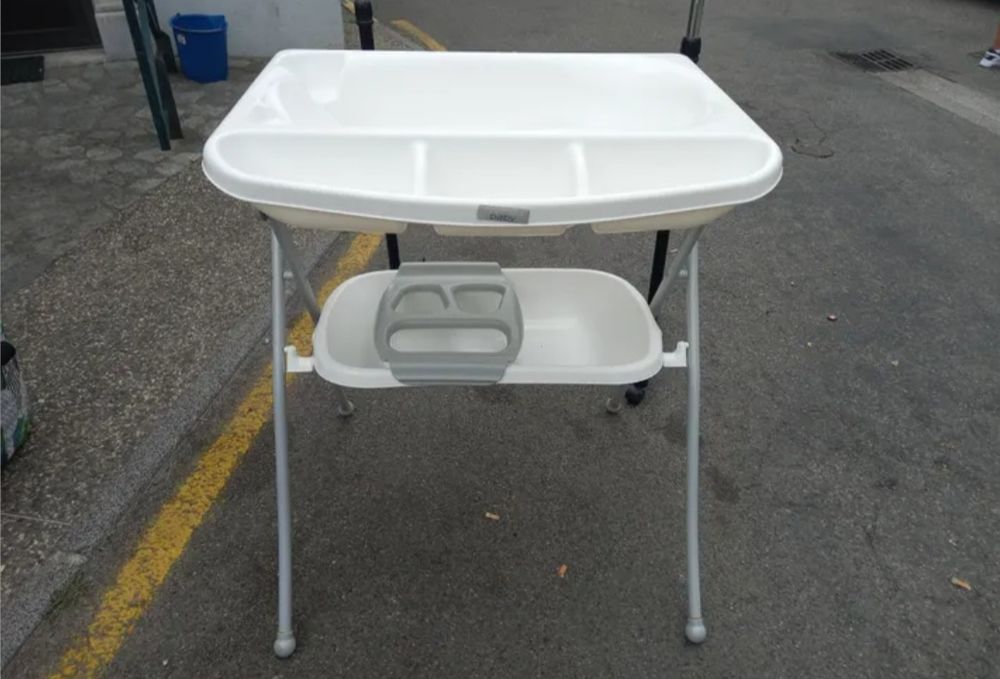 Baignoire b�b� avec pied 30 Pouzac (65)