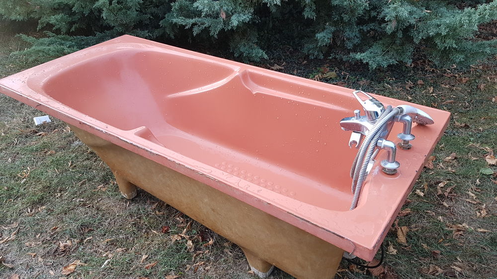 baignoire � encastrer 100 Montignac-de-Lauzun (47)