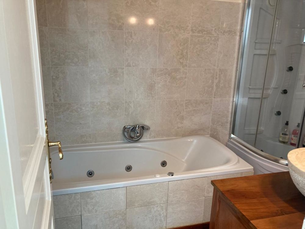 baignoire � jets et douche baln�oth�rapie 0 Boulogne-Billancourt (92)