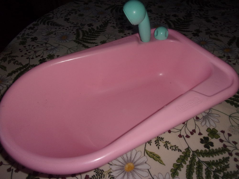 BAIGNOIRE POUR POUPON 8 Cosne-Cours-sur-Loire (58)