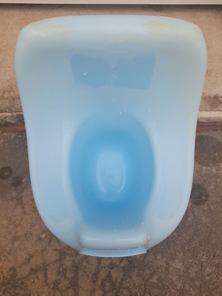 BAIGNOIRE + POT + REDUCTEUR 3 Aug� (79)