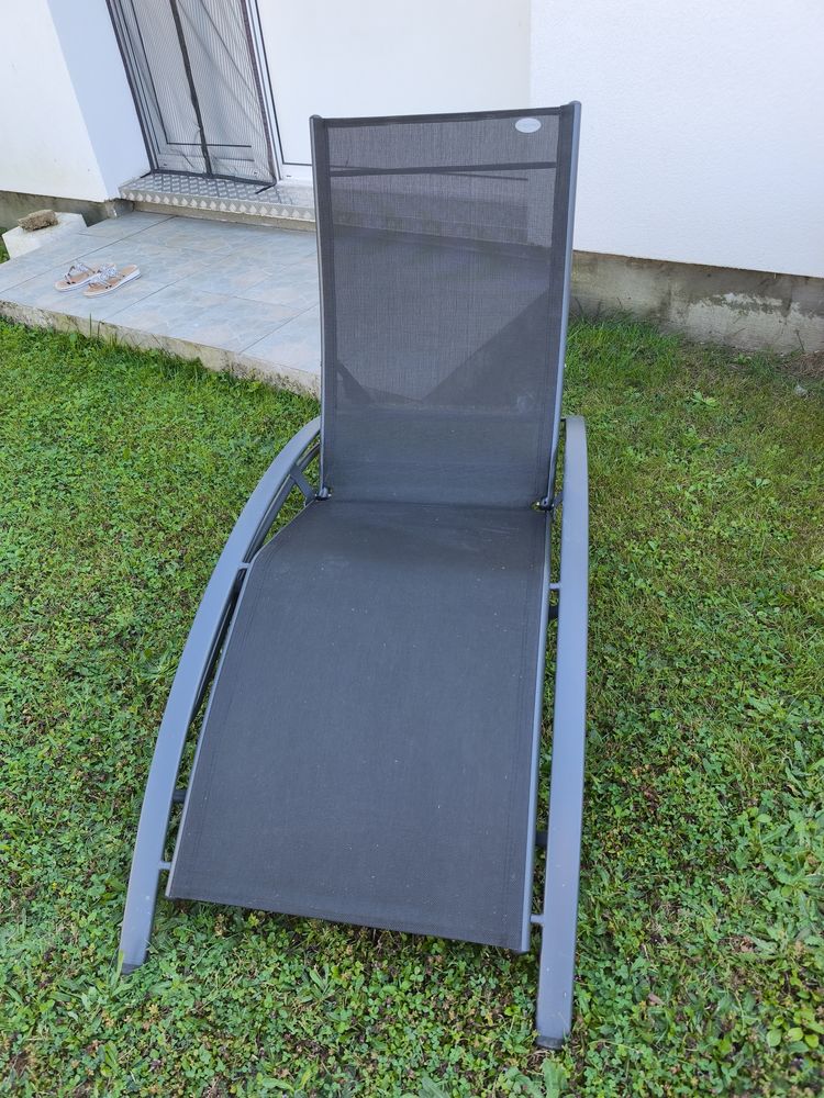 2 BAIN DE SOLEIL AVEC 2 REPOSE TETE DETACHABLE TBE 80 Ancerville (55)