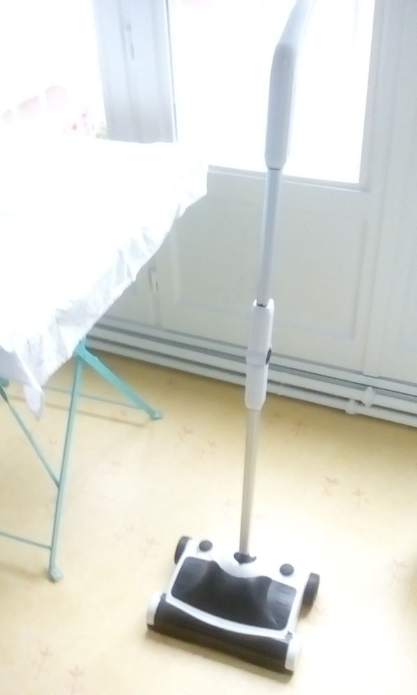 Balai aspirateur 10 Montargis (45)