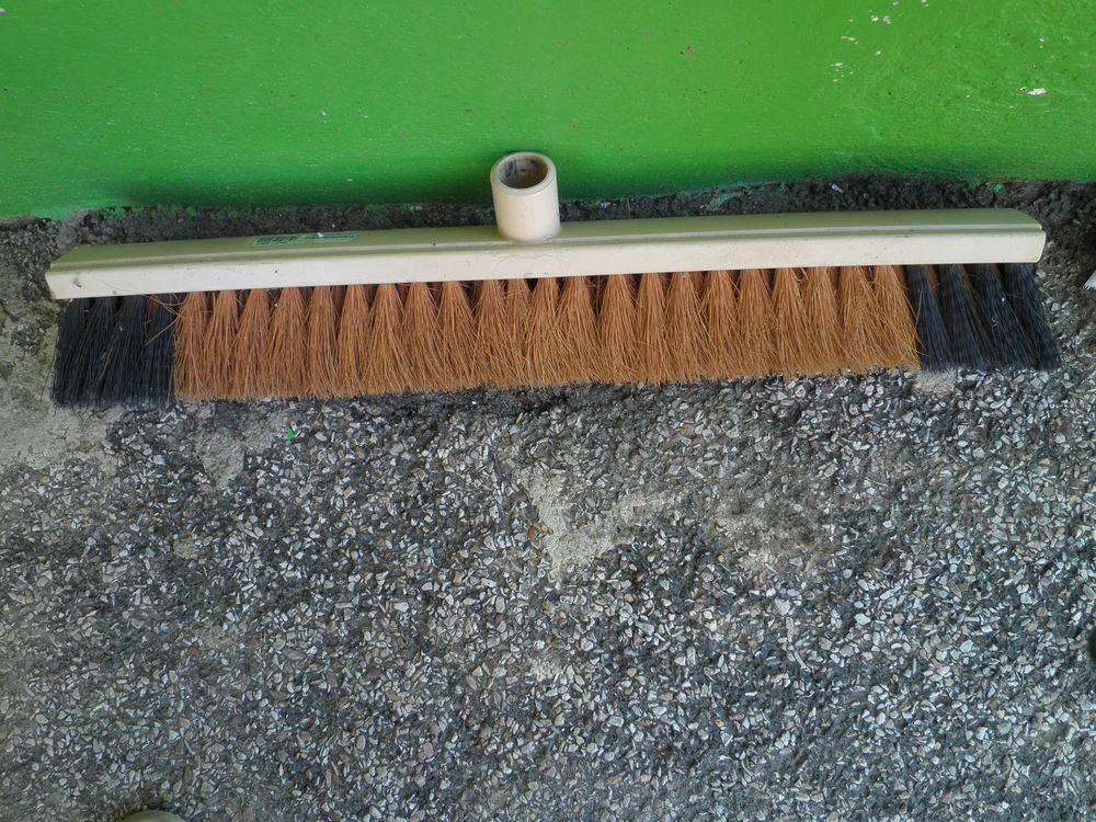 Balai coco neuf en 60 cm neuf 8 Guer (56)