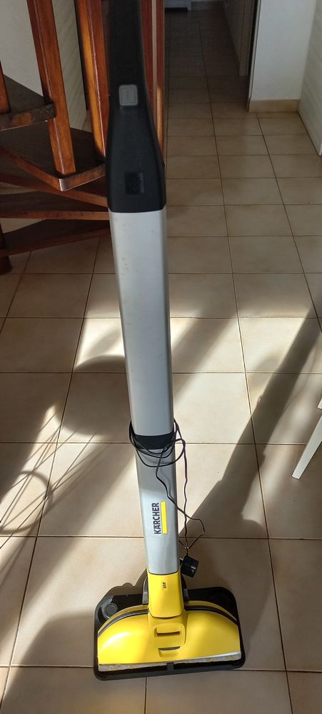 BALAI  SERPILLI�RE �LECTRIQUE EWM 2
0 Grasse (06)