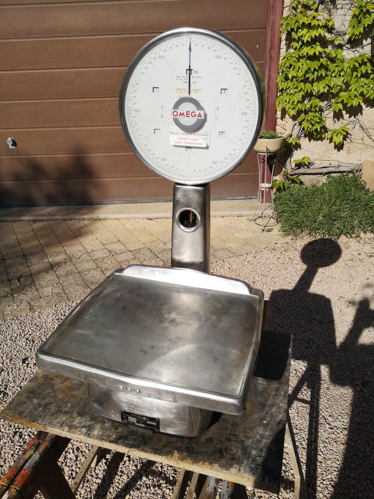 Balance inox Omega vintage
100 Peyzieux-sur-Sa�ne (01)