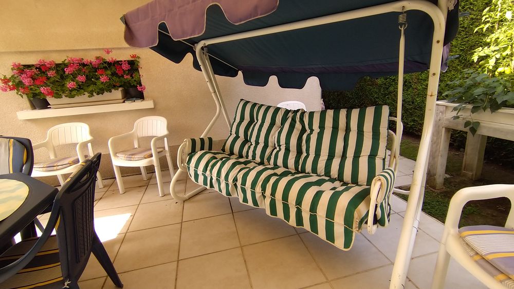 balancelle de jardin  3 places 80 Pr�cign� (72)