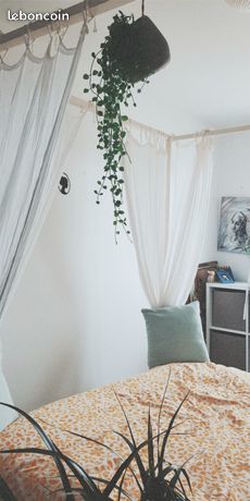 lit  baldaquin blanc 150 La Chapelle-sur-Erdre (44)