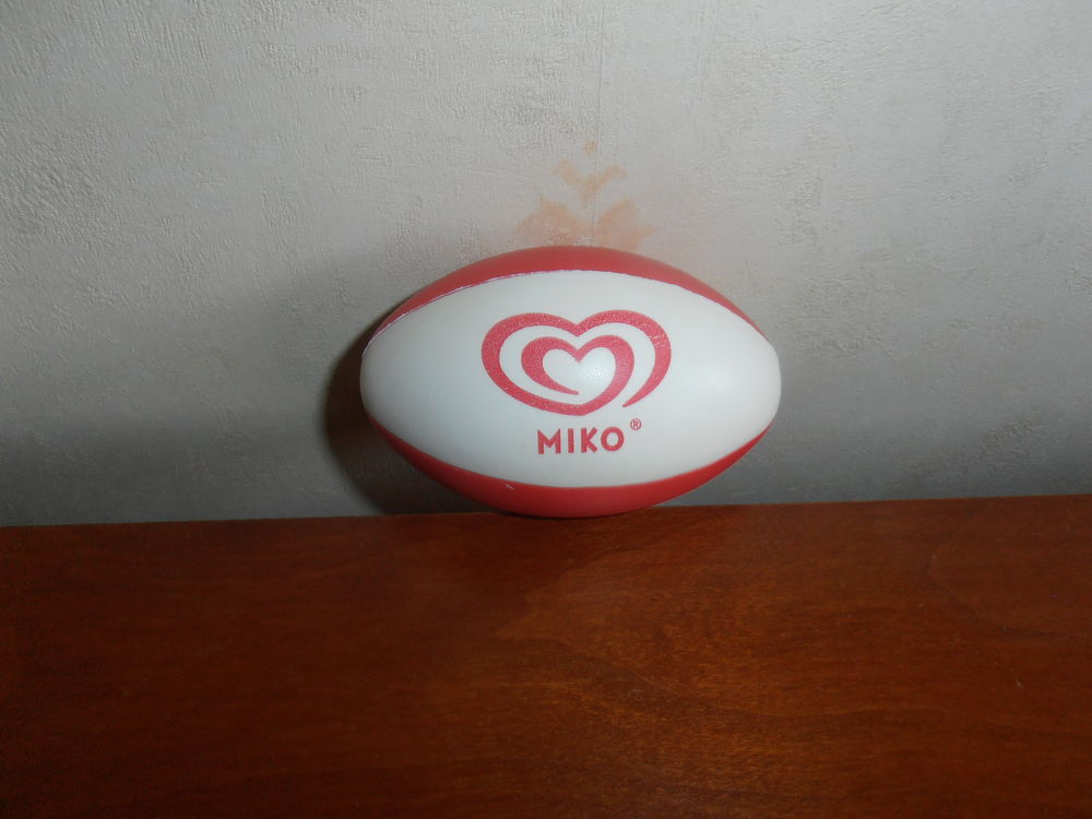 Balle d�tente rugby (14) 2 Tours (37)