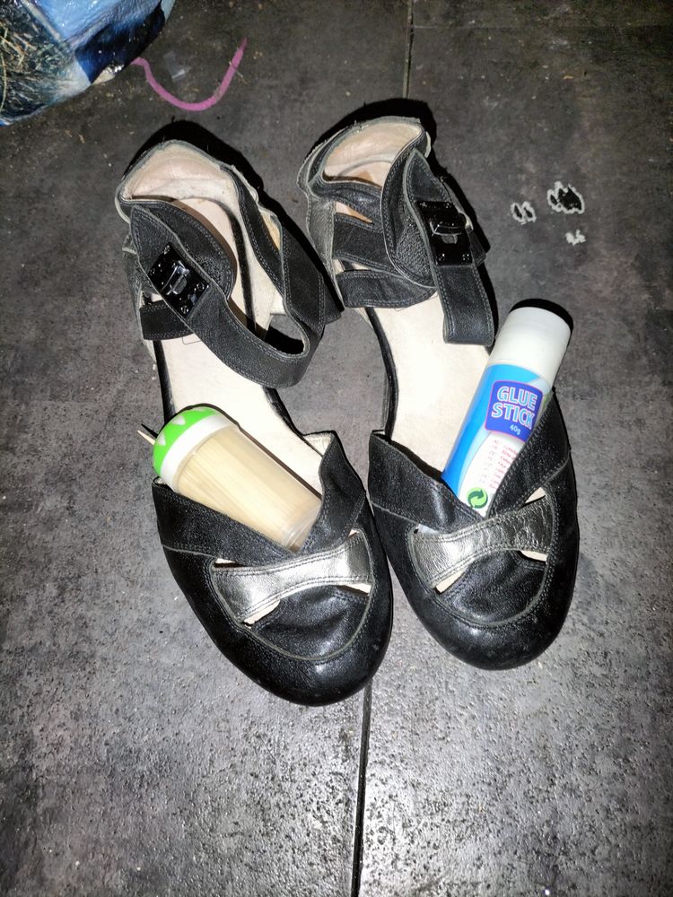 Ballerine babies cuir Man Zelle pointure 38 tr�s bon �tat 18 Cachan (94)