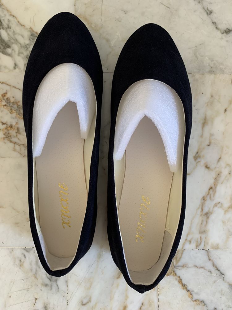 Ballerine bleu marine velvet neuf 20 Carnoles (06)