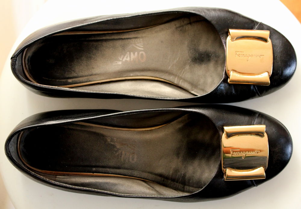 Ballerines cuir noir FERRAGAMO T.39 90 Issy-les-Moulineaux (92)