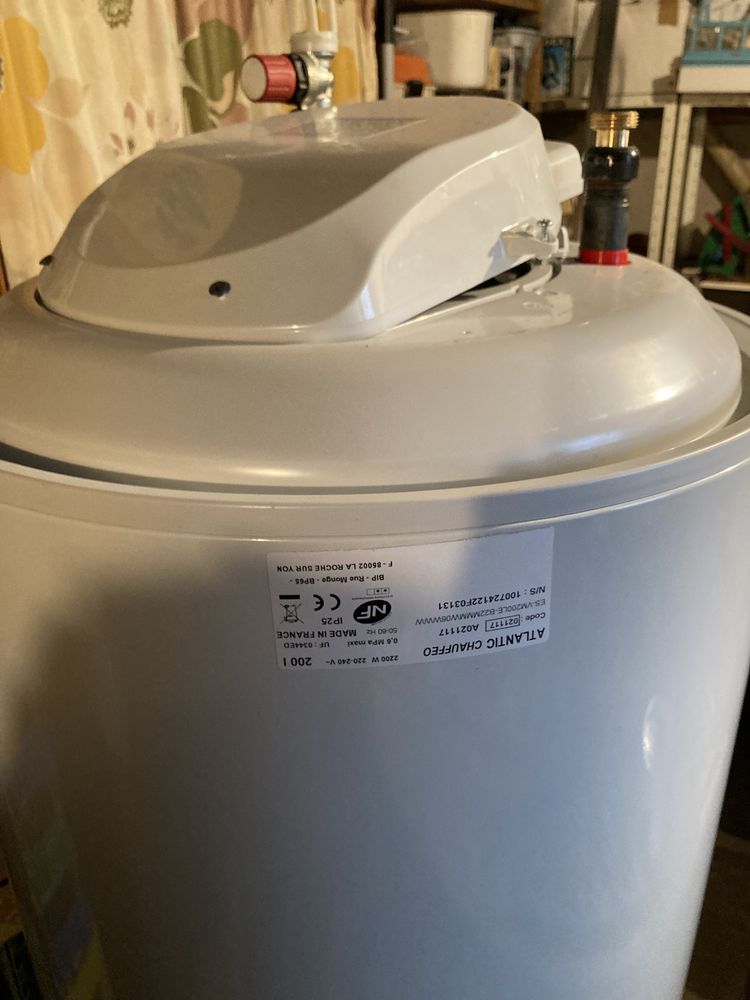 Ballon d eau chaude �lectrique 250 Laroquebrou (15)