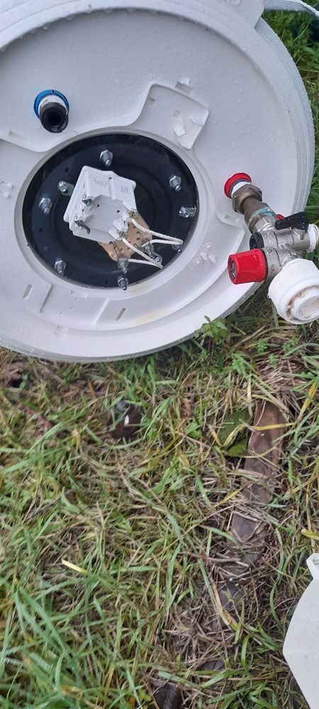 Ballon �lectique 200 litres 80 Saint-Georges-sur-l'Aa (59)