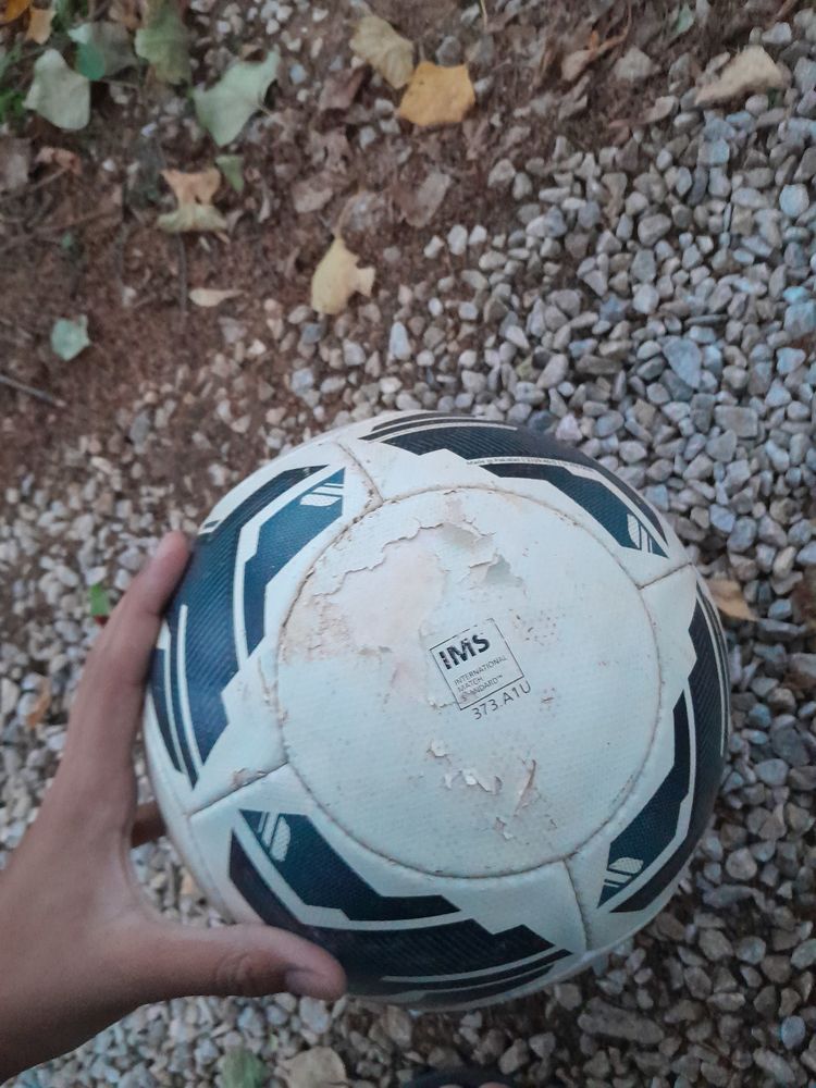 Ballon JAKO 0 Saint-Ju�ry (81)