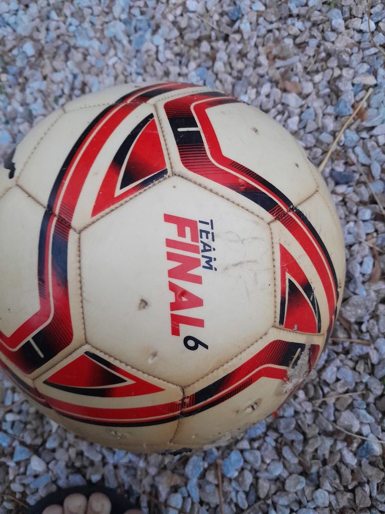 Ballon puma 0 Saint-Ju�ry (81)