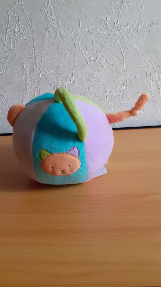 Ballon en velours b�b� 3 Grisolles (82)