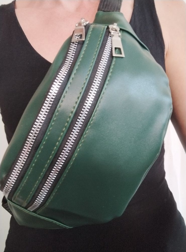 sac banane en simili cuir vert 3 poches � fermeture �clair crossbody �paule taille 8 Cartigny (80)