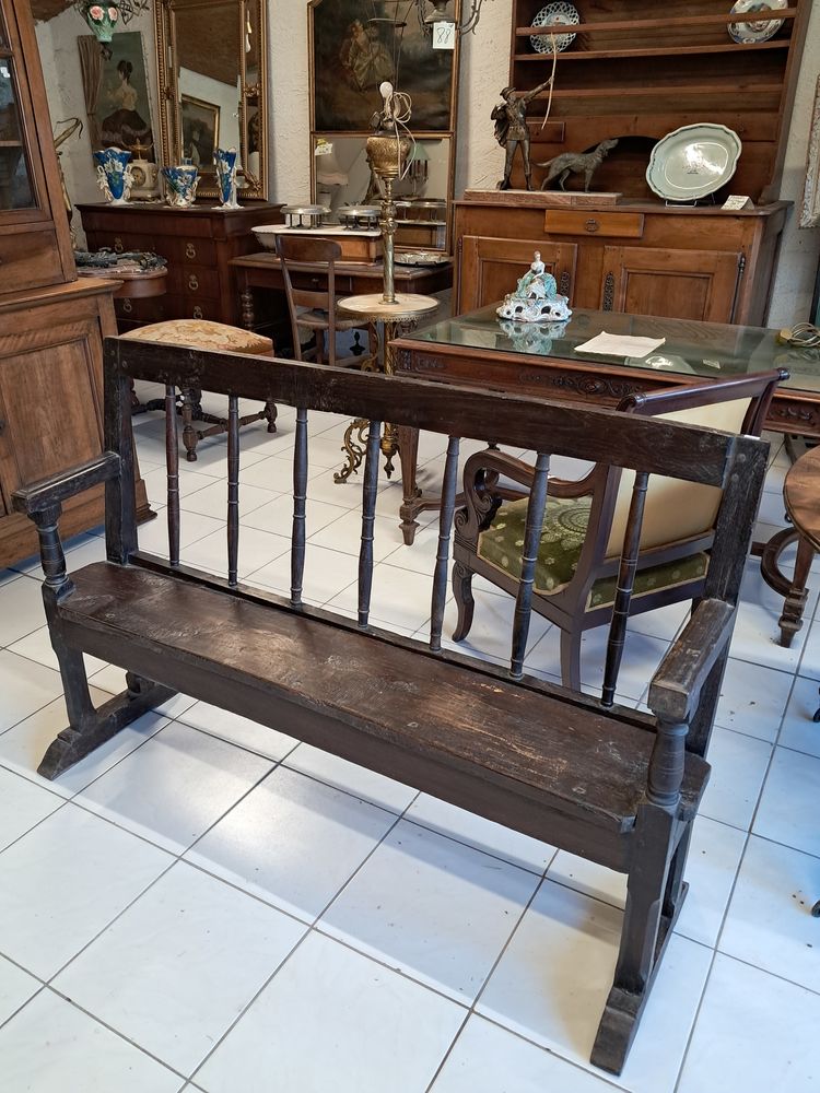 Banc ancien d�but XIXe, en ch�ne 199 Ch�teau-l'�v�que (24)