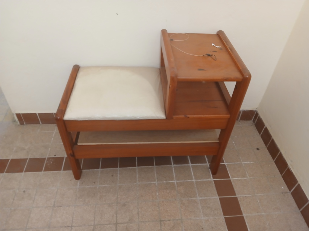 Banc en bois avec coussin et rangement 40 Martinique (97)