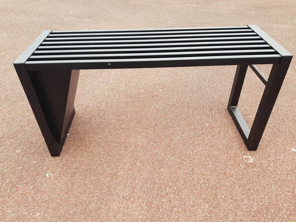Banc � chaussure en acier costaux  couleur noir ORLEANS 55 Saint-Denis-en-Val (45)