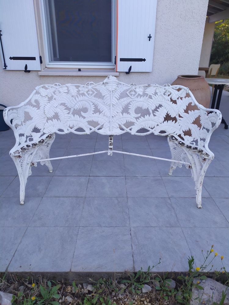 Banc de jardin en fonte 1500 Salavas (07)