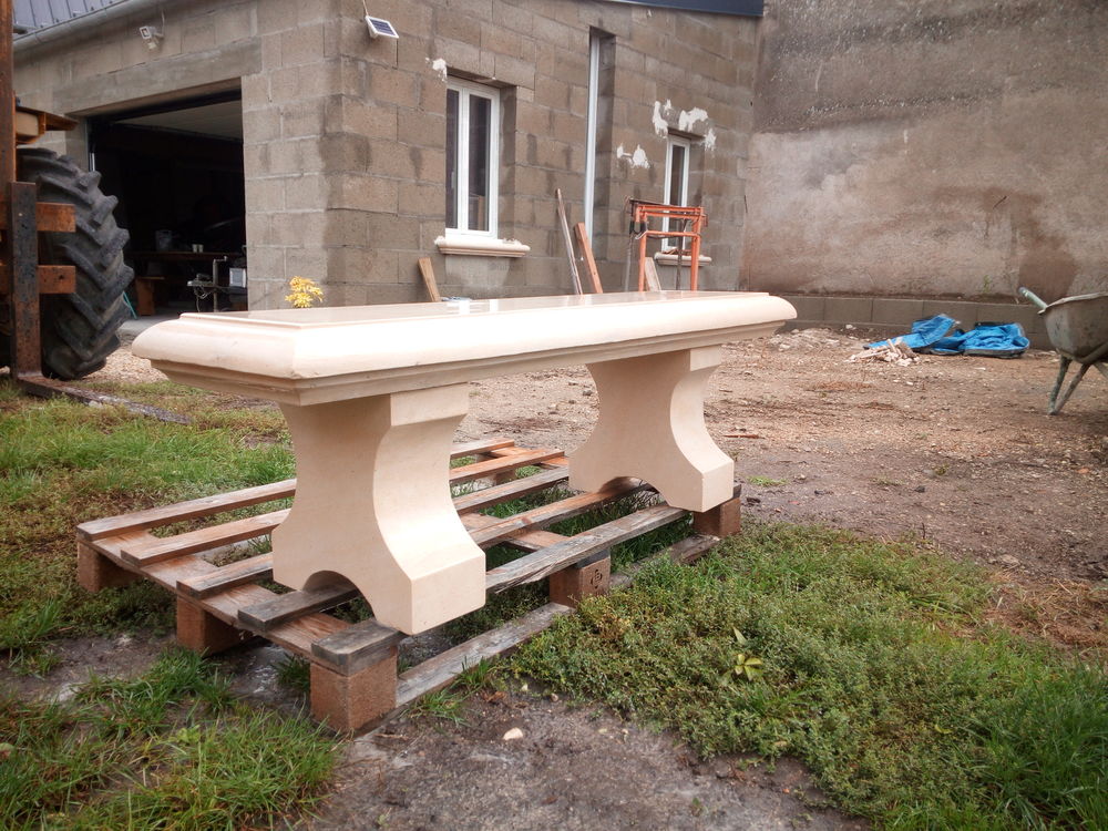 Banc en pierre dur 550 Ranton (86)