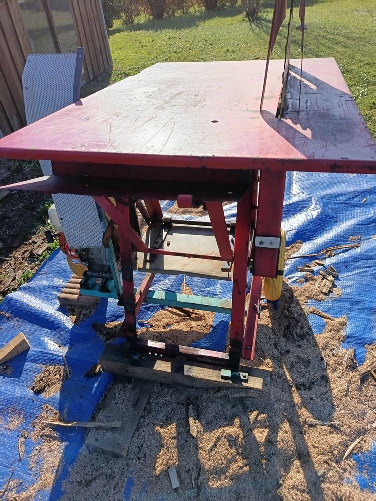 Banc de scie moteur thermique  350 Le Breil-sur-M�rize (72)