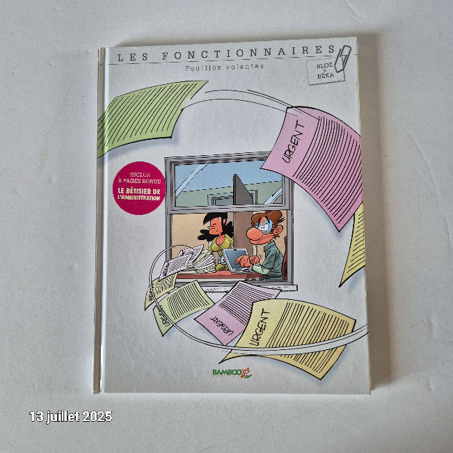 Bande dessin�e Les Fonctionnaires :  Feuilles volantes . 4 Saumur (49)