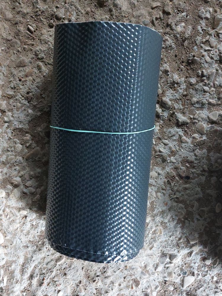 bande de finition d'�tanch�it� auto adh�sive gris anthracite 40 Montainville (28)