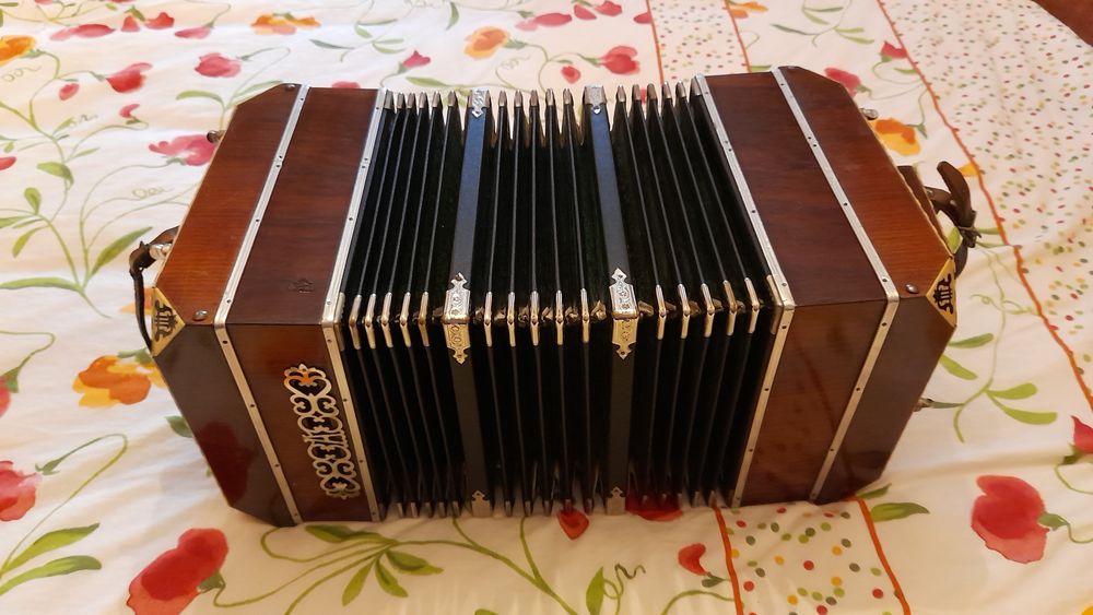 BANDONEON ALFRED ARNOLD ANCIEN 2500 Dammartin-en-Go�le (77)