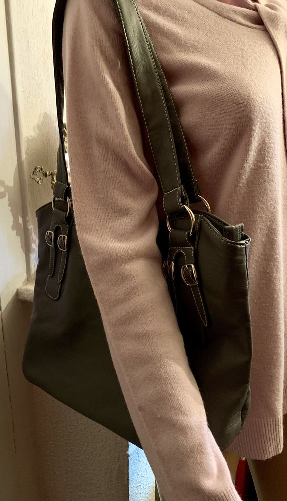 sac bandouli�re avec porte cartes et monnaie 15 Auxerre (89)