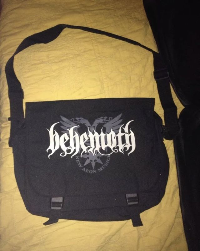 Sac A Bandouli�re Behemoth Metal Goth Punk 10 Fameck (57)