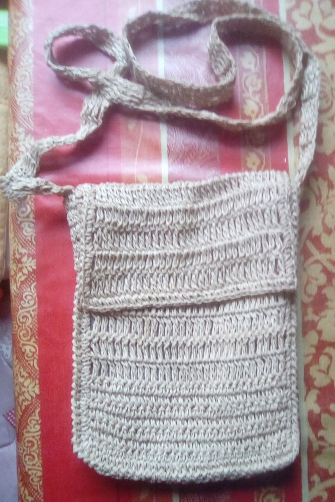 Sac bandouli�re beige 8 Beauchamp (95)