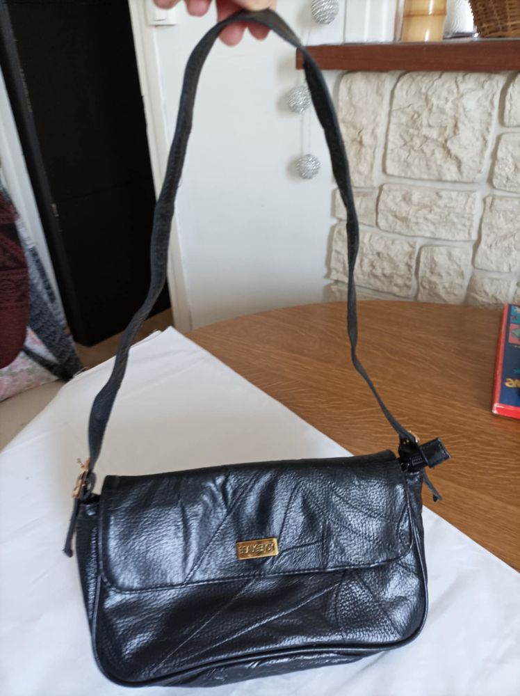 Sac bandouli�re en cuir   Beaugency   8 Troyes (10)