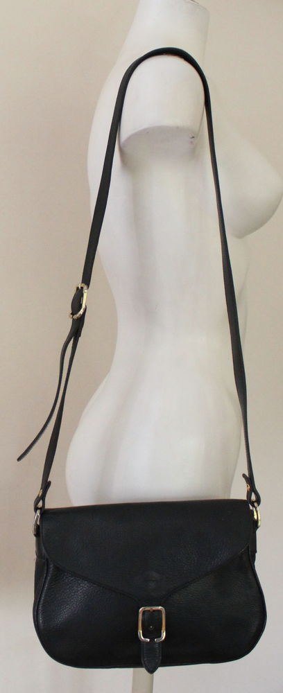 Sac bandouli�re cuir marine LONGCHAMP 100 Issy-les-Moulineaux (92)