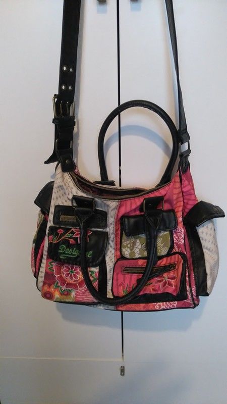 Sac bandouli�re Desigual 0 Metz (57)