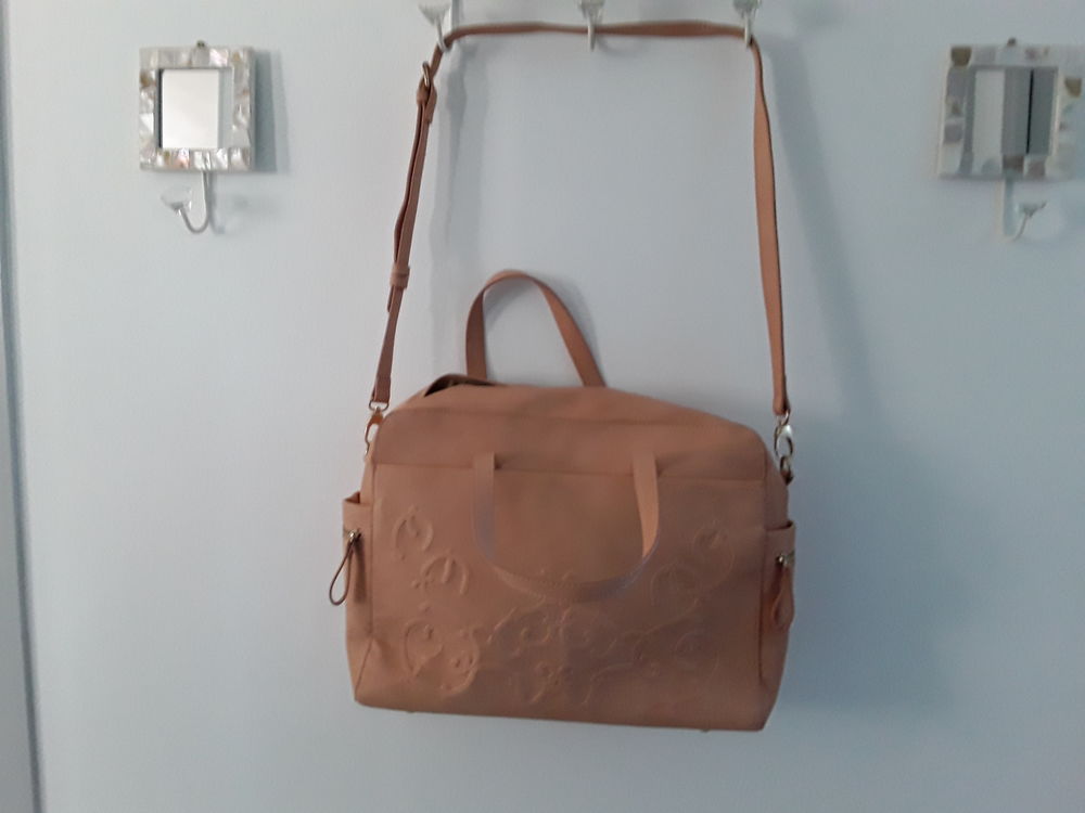 Sac en bandouli�re PARFOIS 10 Le Coudray (28)