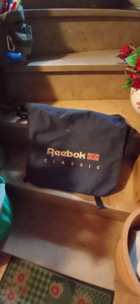 sac en bandoulière Reebok 10 Pantin (93)