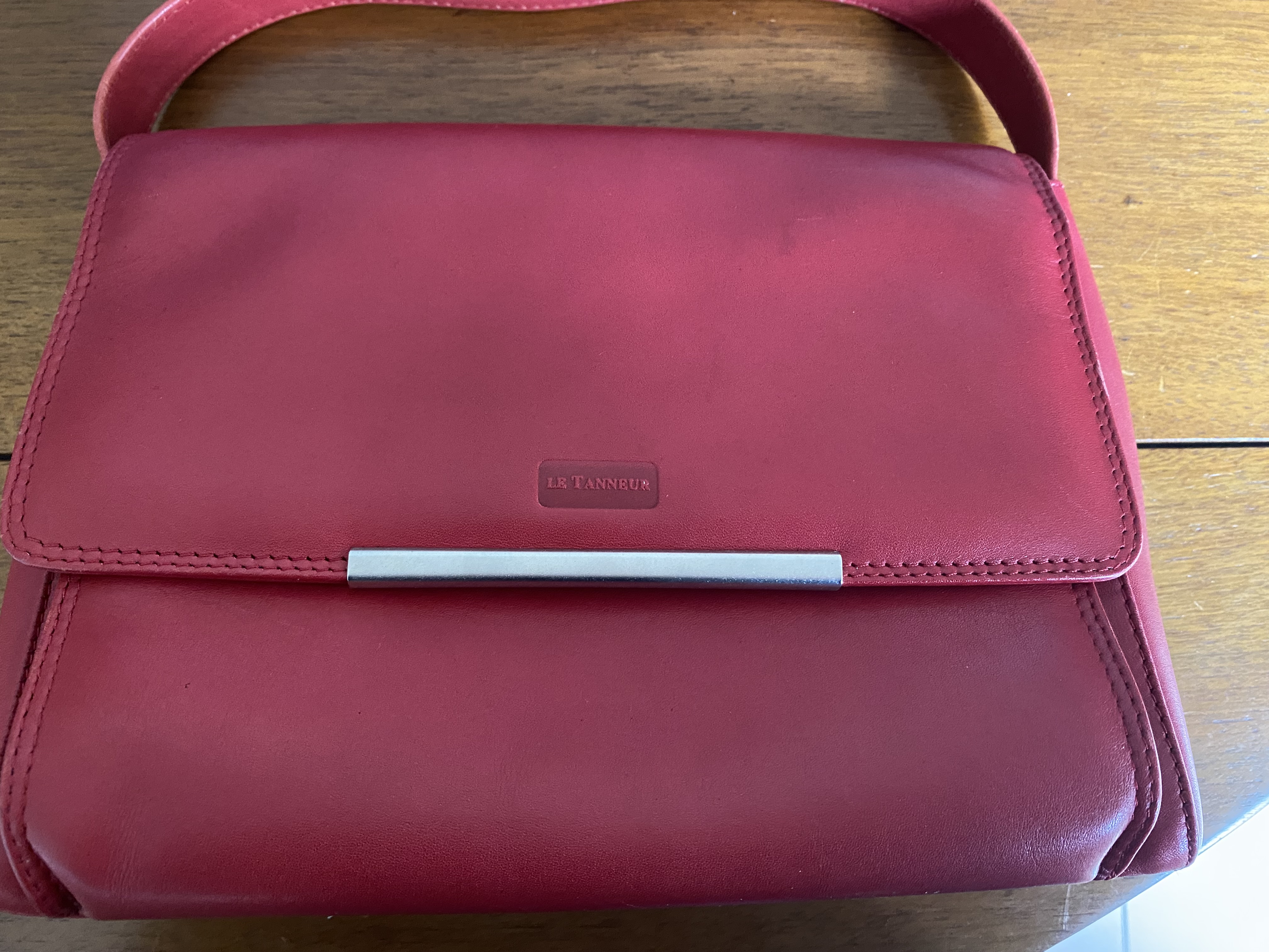 Sac Bandouli�re Rouge en Cuir 25 Claix (38)