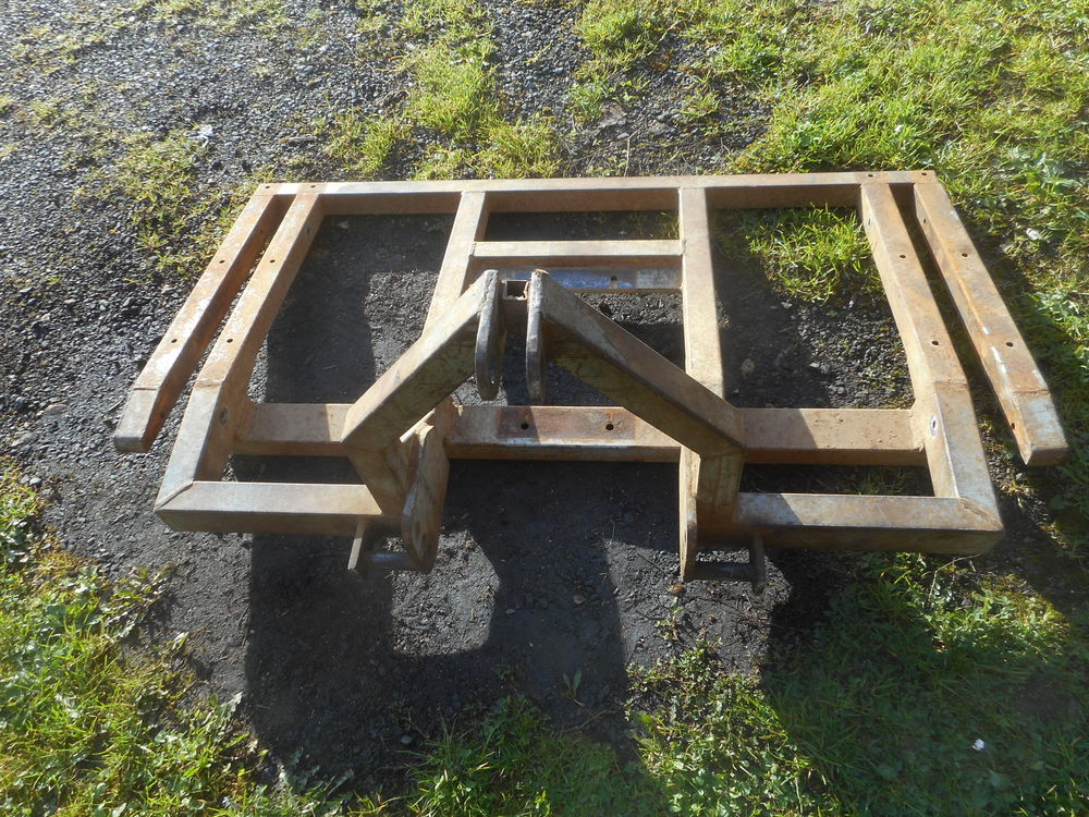 Bannette ou transport de mat�riel fait maison de  3 points 250 Saran (45)