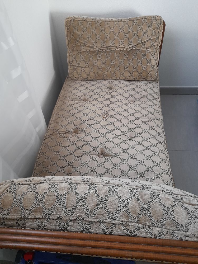 Banquette lit d appoint. 50 Arles (13)