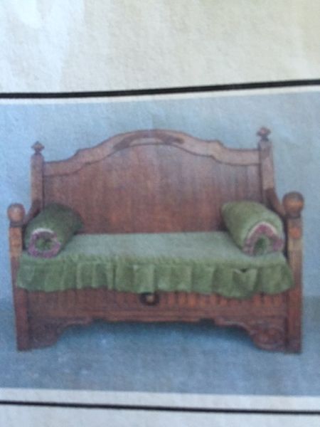 Banquette coffre ancienne 300 La Plaine St Denis (93)