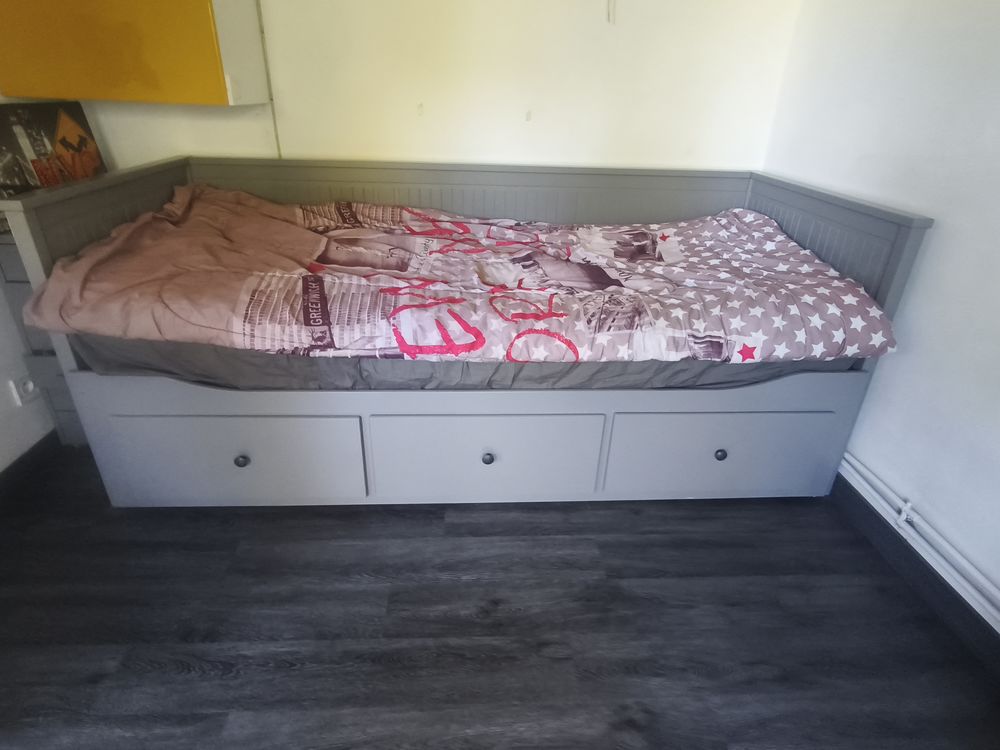 Lit banquette Hemnes 2 places (structure+2matelas ) 300 Fontaine (38)