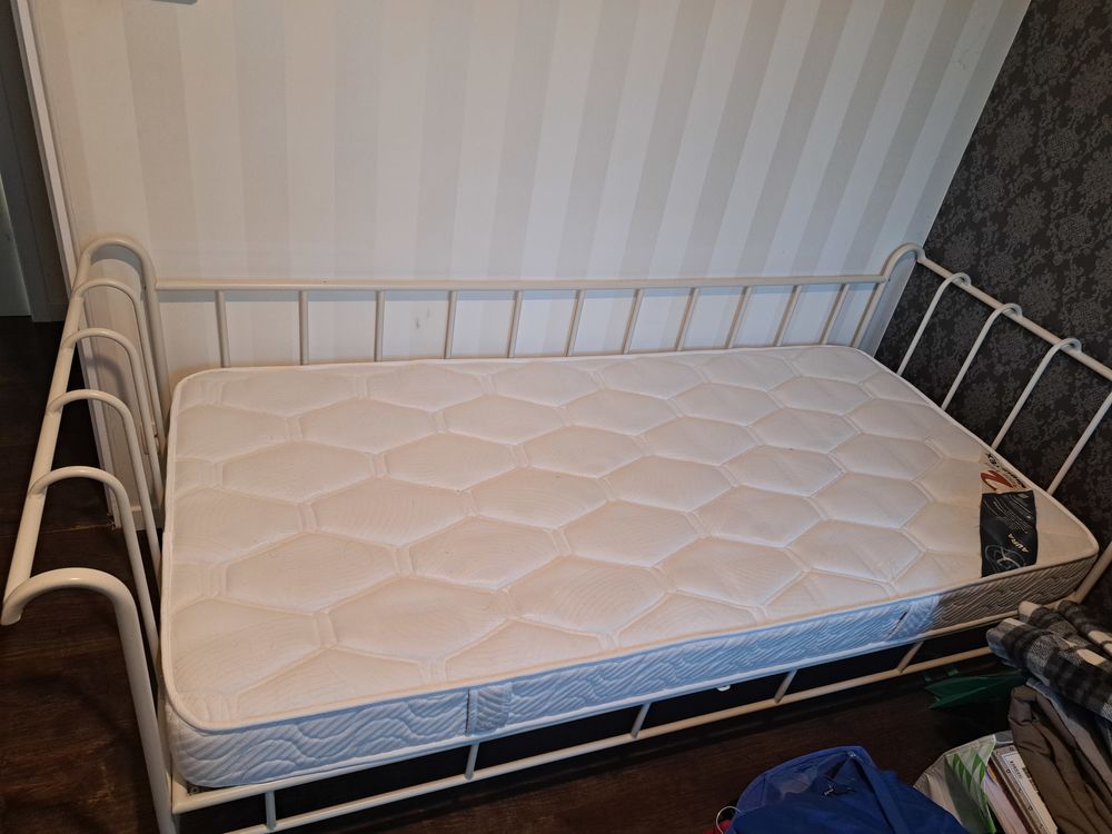 Lit banquette m�tal blanc 100 Albias (82)