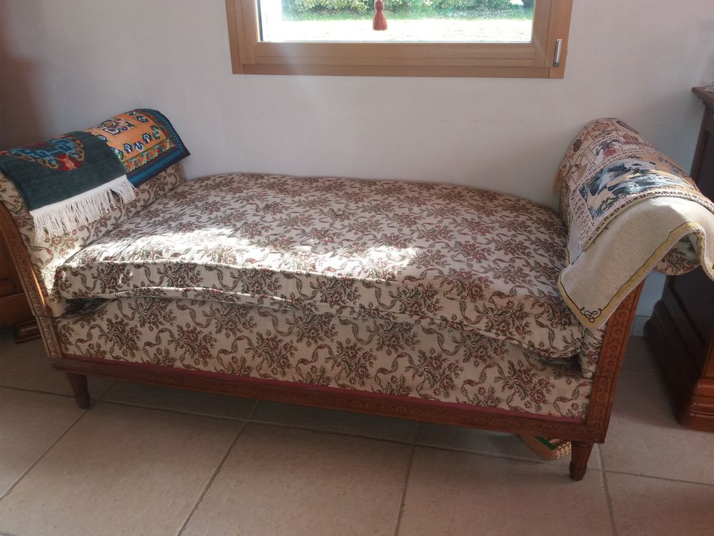 Banquette lit de repos 120 Mortagne-sur-S�vre (85)