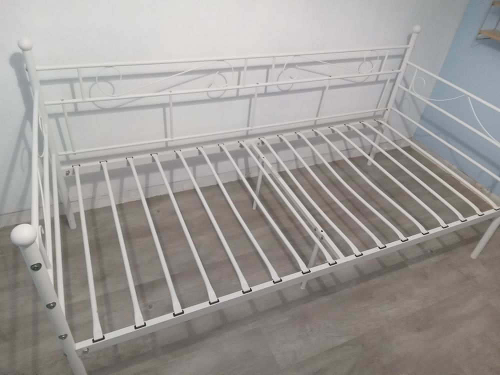 Lit banquette 45 Saint-Martin-de-Jussac (87)