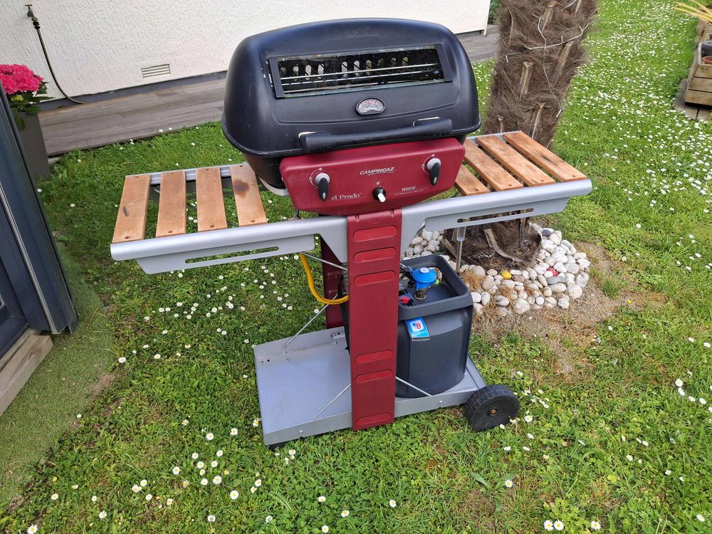 Barbecue Gaz   CampingGaz   50 Beaucouz� (49)